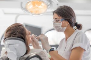 einen zahnarzt wegen ketose-mundgeruch aufsuchen
